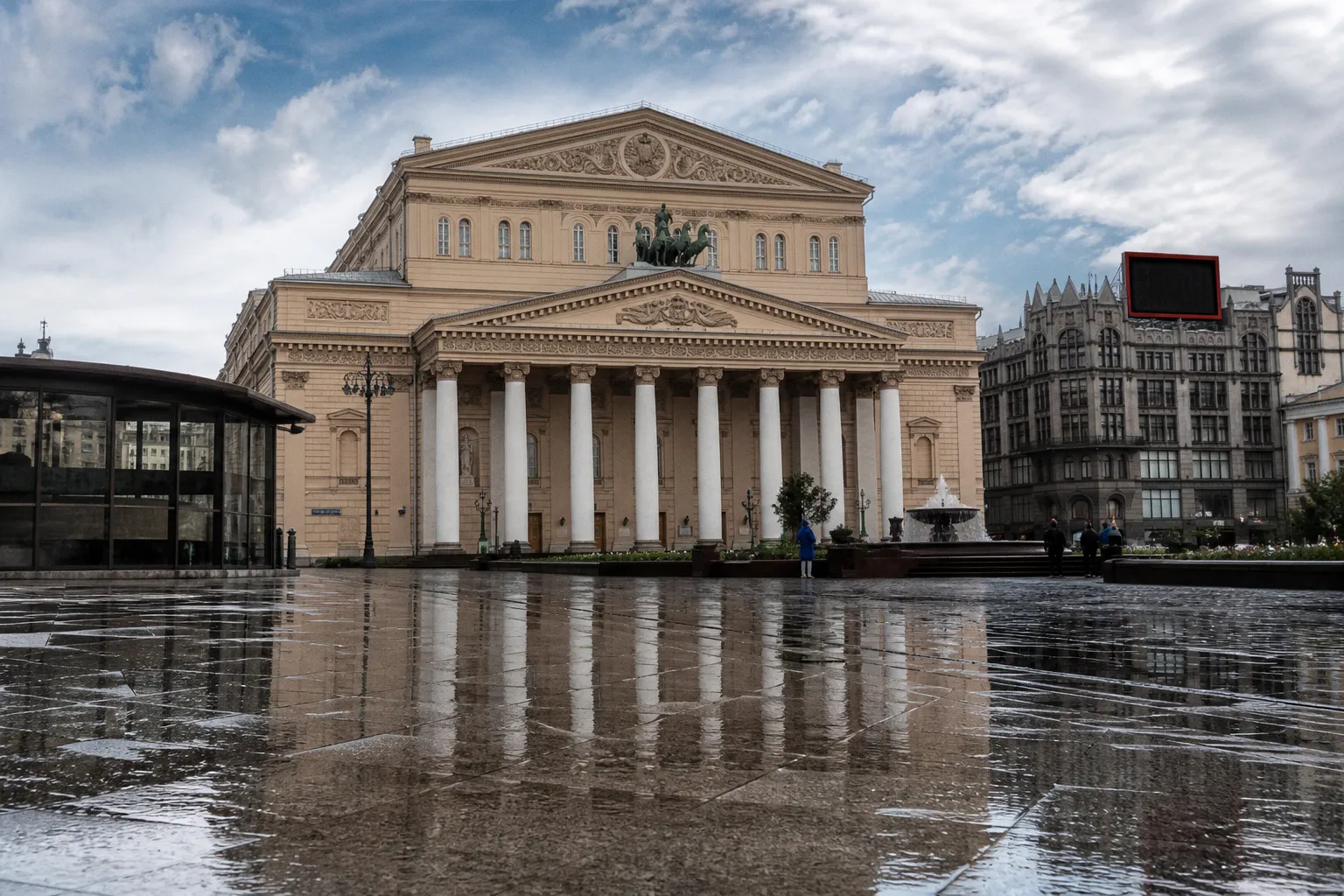 Большой театр открывает сезон марафоном из двух премьер в один вечер