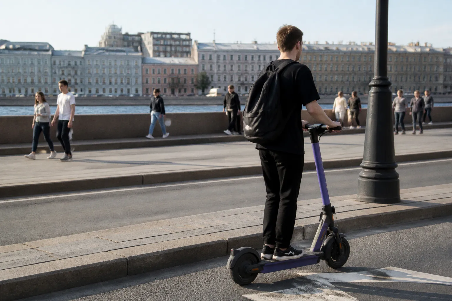 В Петербурге готовят проверку личности самокатчиков через Госуслуги